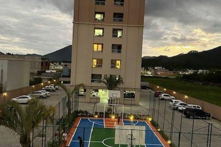 Apto novo a venda, 64 m�, Sacada com churrasqueira